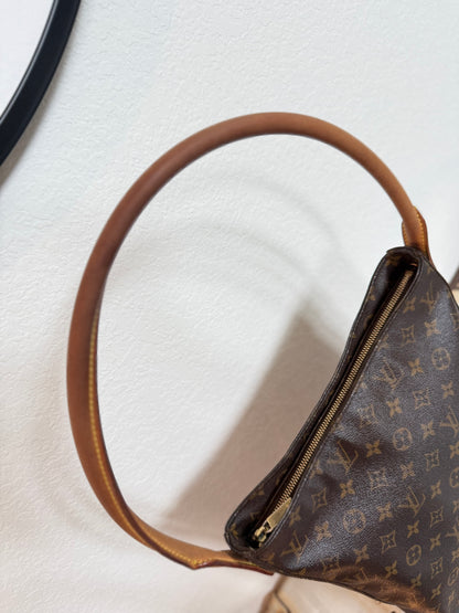 Pre-owned Authentic Louis Vuitton Looping GM Monogram Shoulder Bag