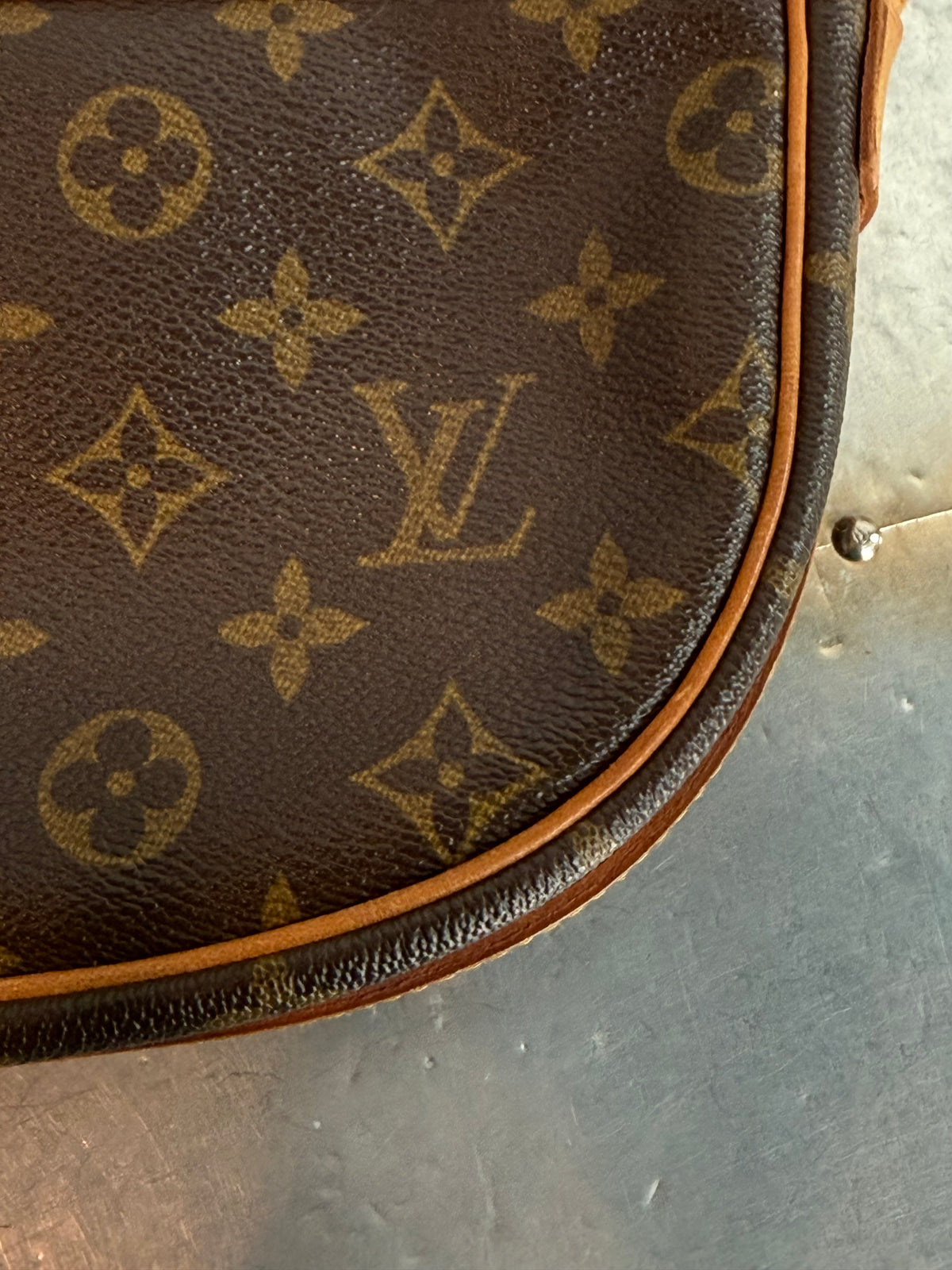Pre-owned Authentic Louis Vuitton Jeune Fille MM Monogram Crossbody Bag