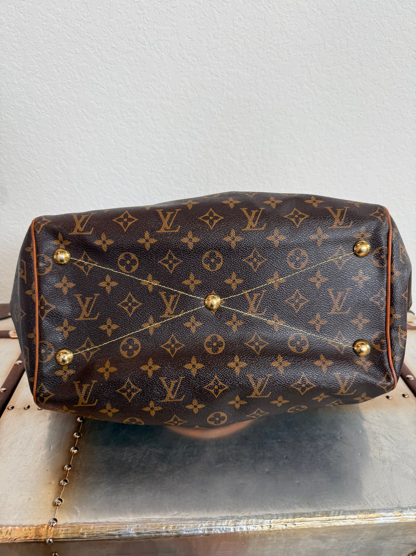 Pre-owned Authentic Louis Vuitton Tivoli GM Monogram Shoulder Bag