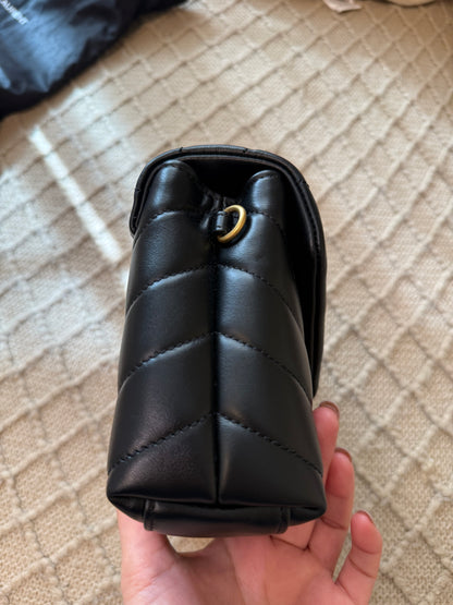 SAINT LAURENT
Calfskin Y Quilted Monogram Toy Loulou Black Crossbody Bag