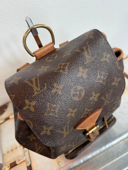 Pre-owned Authentic Louis Vuitton Montsouris MM Monogram Backpack