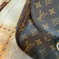 Pre-owned Authentic Louis Vuitton Saint Cloud GM Monogram Crossbody Bag