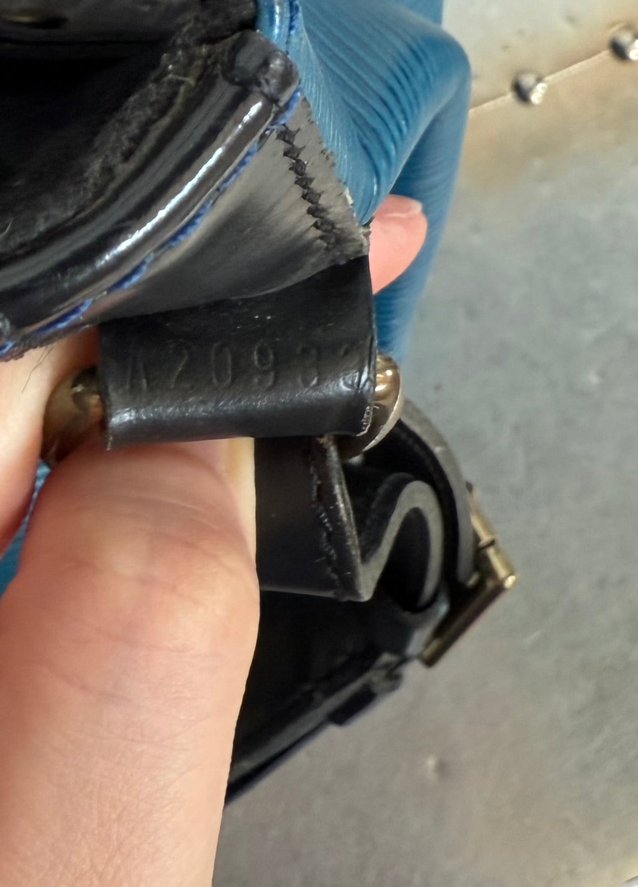 Pre-owned Authentic Louis Vuitton Petite Noe Epi  Shoulder Bag