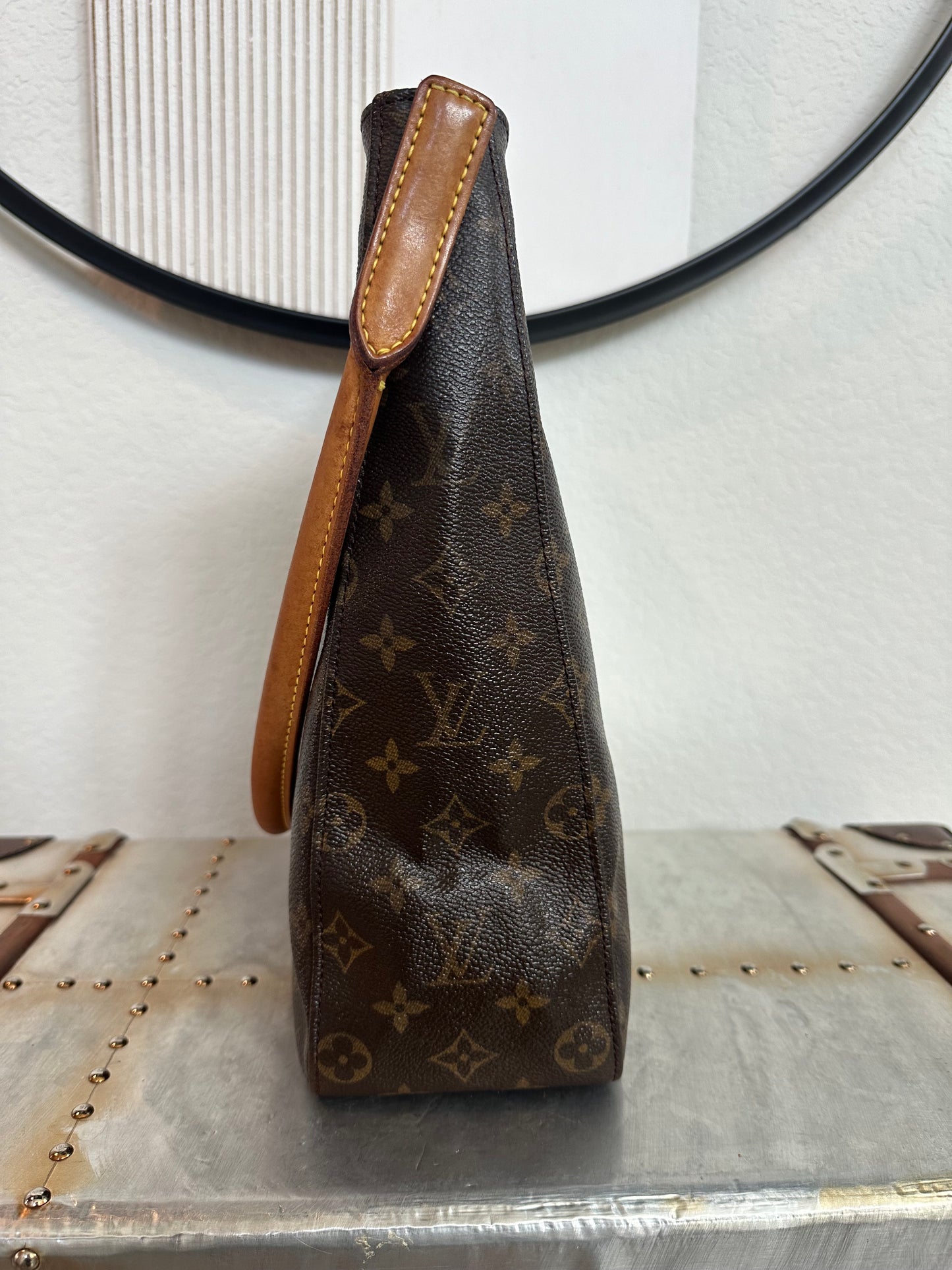 Pre-owned Authentic Louis Vuitton Looping GM Monogram Shoulder Bag