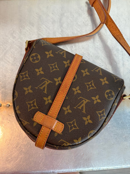 Pre-owned Authentic Louis Vuitton Chantilly PM Monogram Crossbody Bag