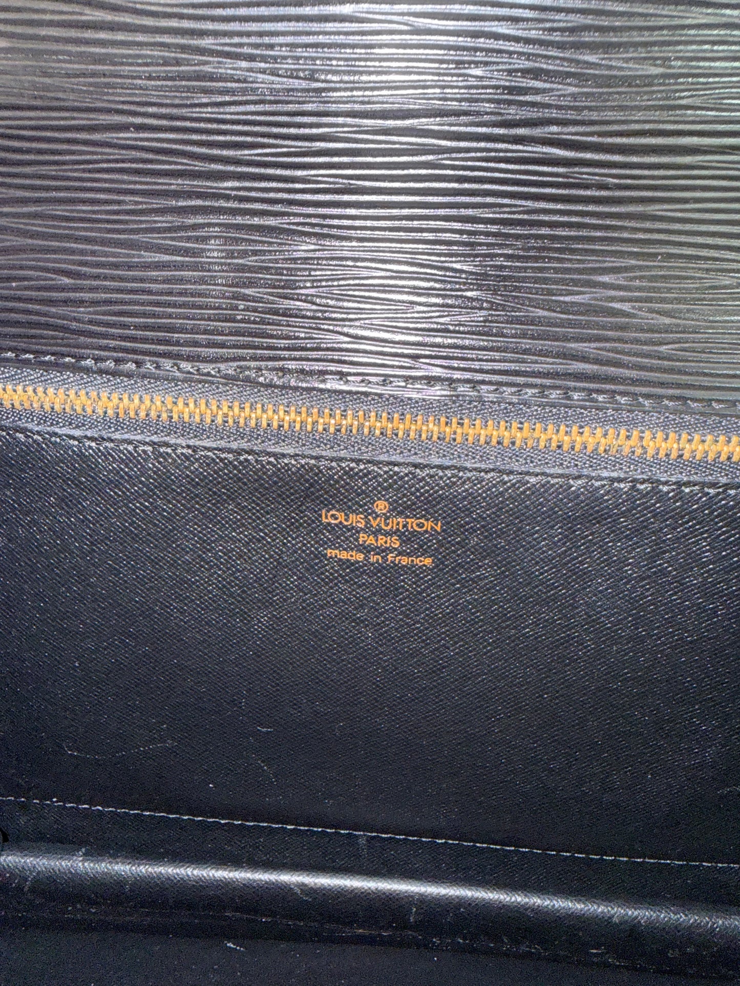 Pre-owned Authentic Louis Vuitton Monceau Epi Black Shoulder / Crossbody Bag