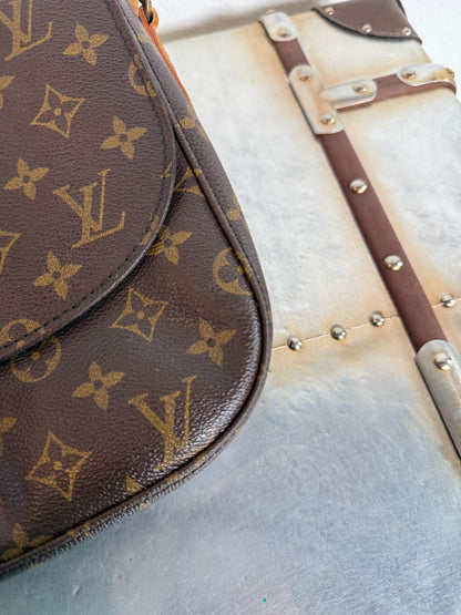 Pre-owned Authentic Louis Vuitton Saint Cloud GM Monogram Crossbody Bag