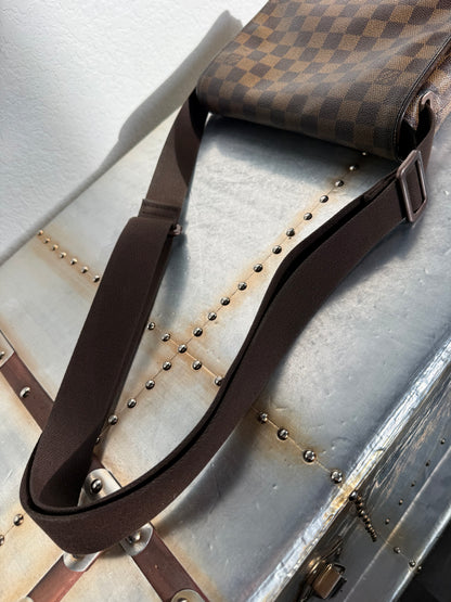 Pre-owned Authentic Brooklyn PM Damier Ebene Crossbody Bag
