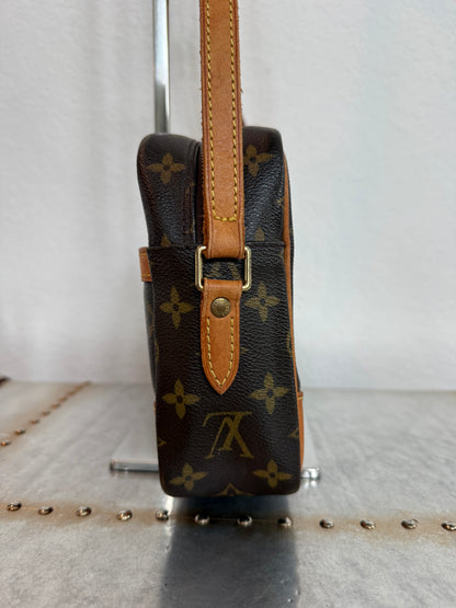 Pre-owned Authentic Louis Vuitton Trocadero 27 Monogram Crossbody Bag