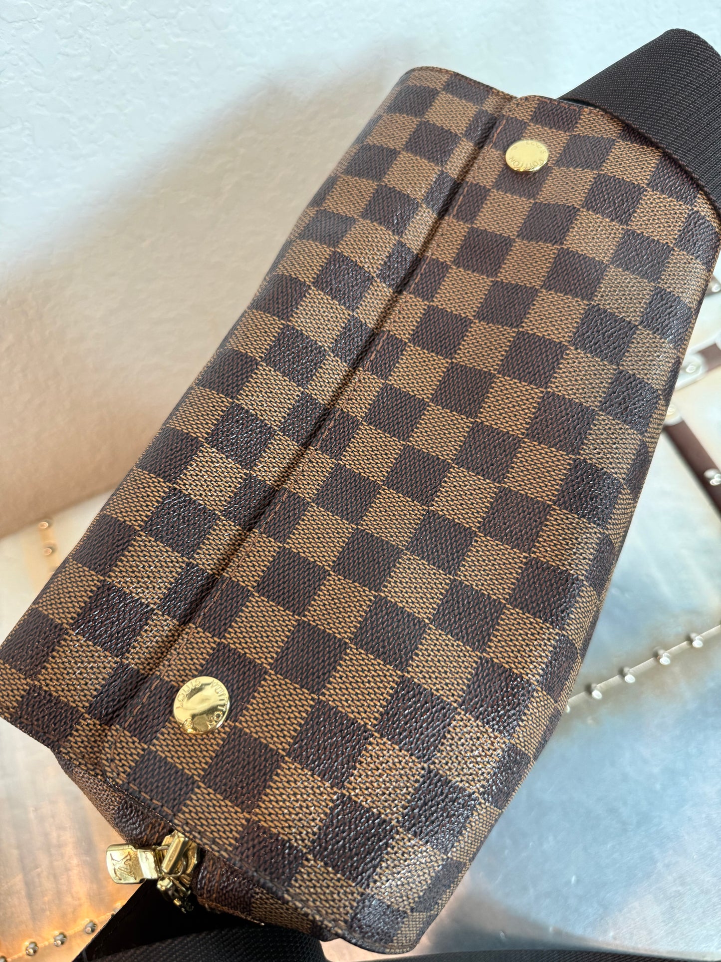 Pre-owned Authentic Louis Vuitton Naviglio Damier Ebene Crossbody Bag