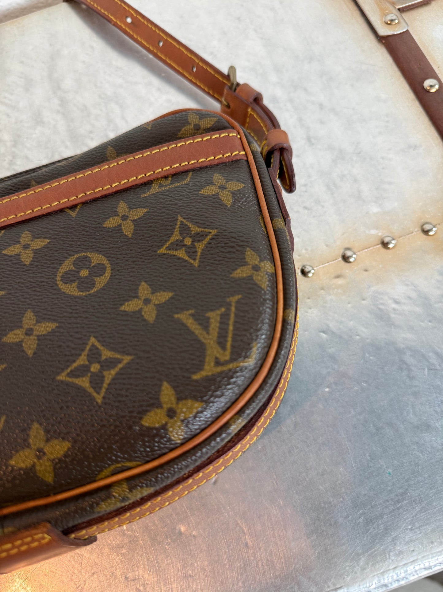 Pre-owned Authentic Louis Vuitton Jeune Fille PM Monogram Crossbody Bag