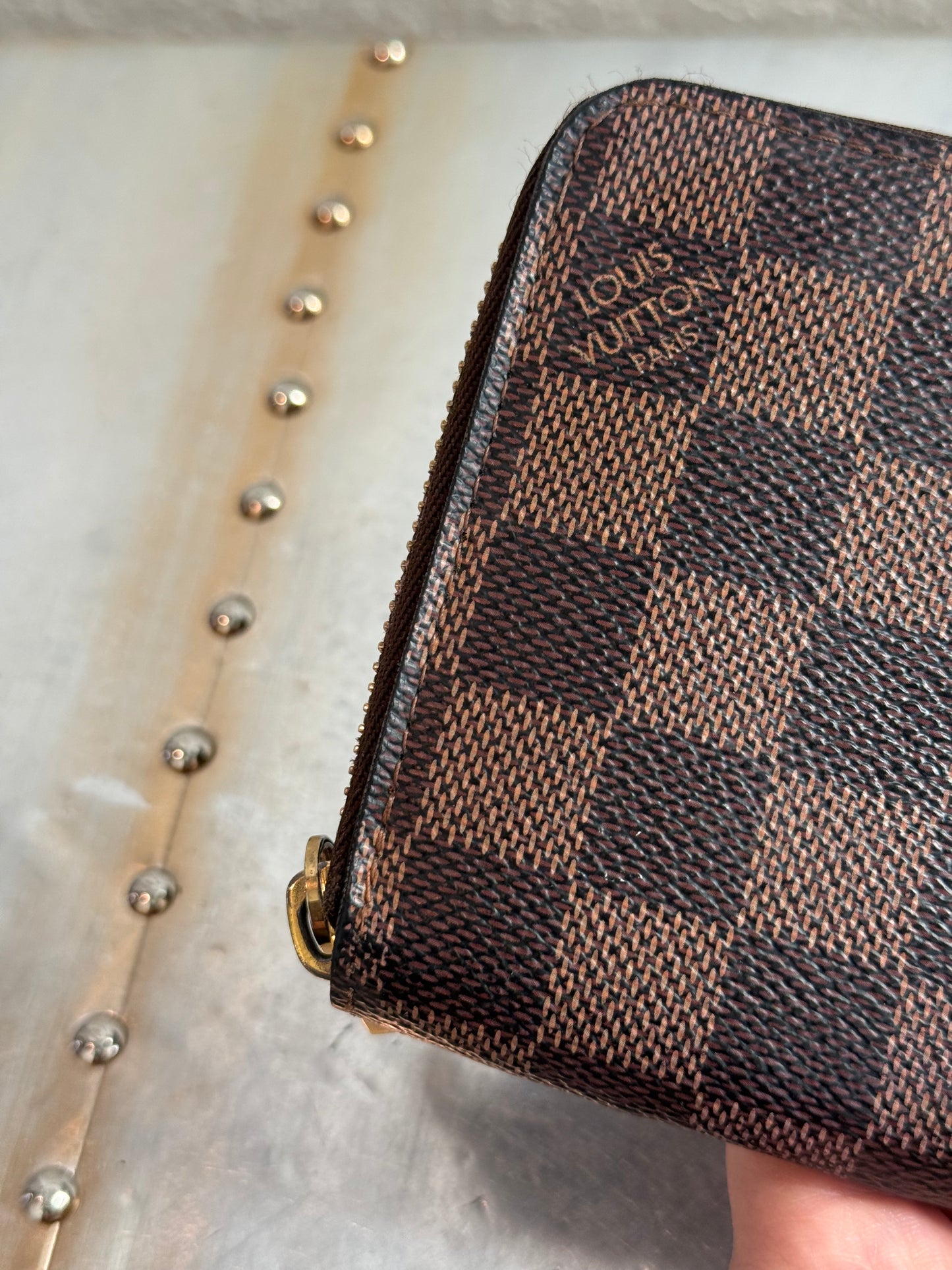 Pre-owned Authentic Louis Vuitton Zippy Damier Ebene Long Wallet