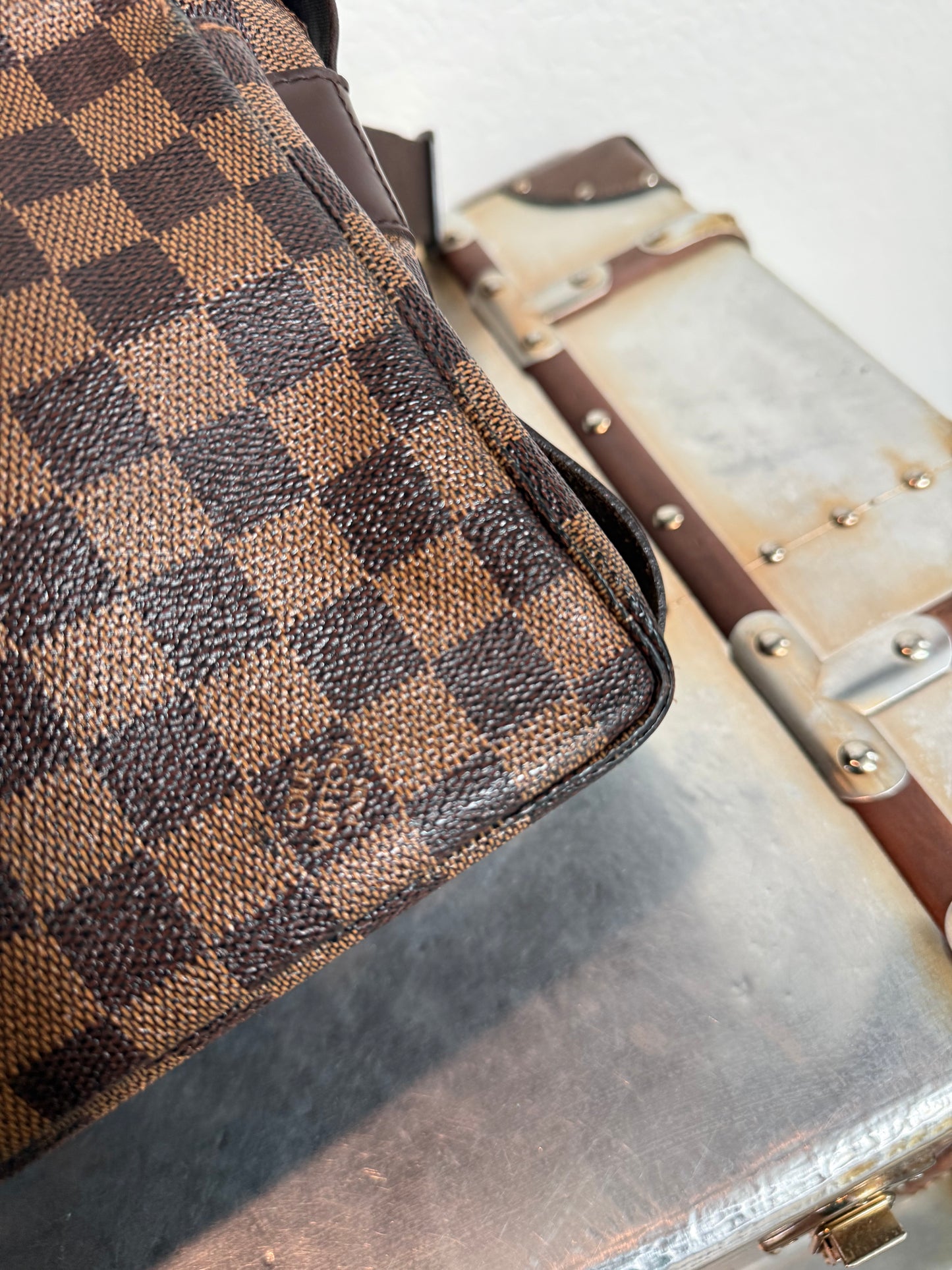 Pre-owned Authentic Louis Vuitton Naviglio Damier Ebene Crossbody Bag