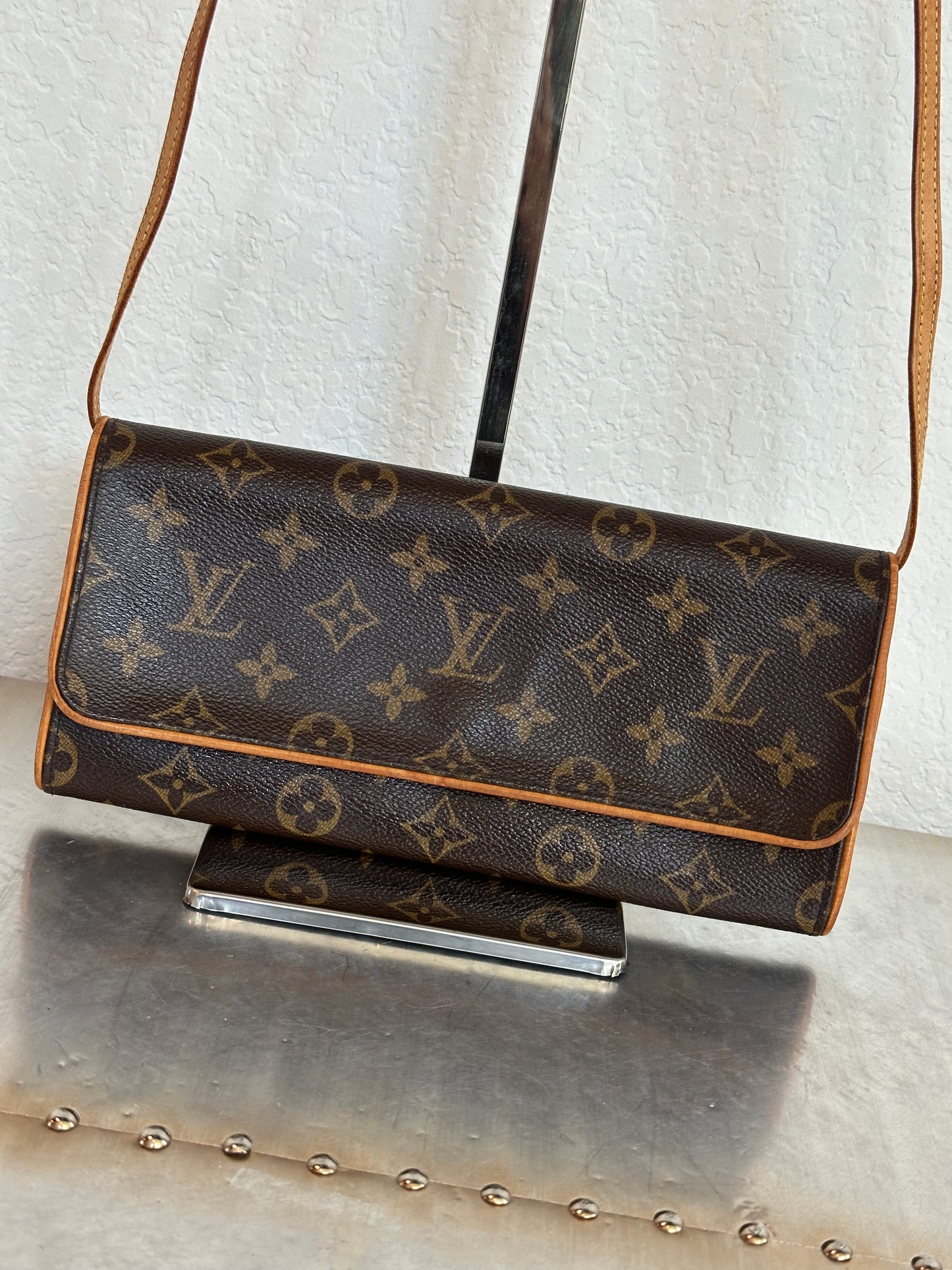 Pre-owned Authentic Louis Vuitton Pochette Twin GM Monogram Shoulder Bag