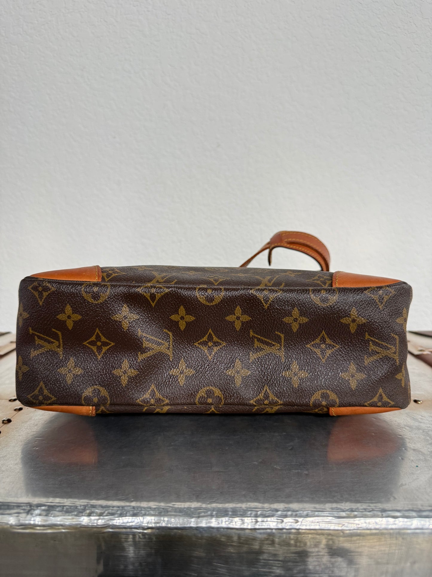 Pre-owned Authentic Louis Vuitton Boulogne 30 Monogram Shoulder Bag