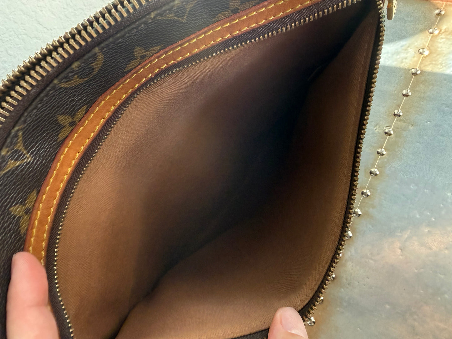 Pre-owned Authentic Louis Vuitton Pochette Bosphore Monogram Shoulder / Crossbody Bag