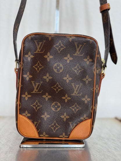 Pre-owned Authentic Louis Vuitton Danube Monogram Crossbody Bag