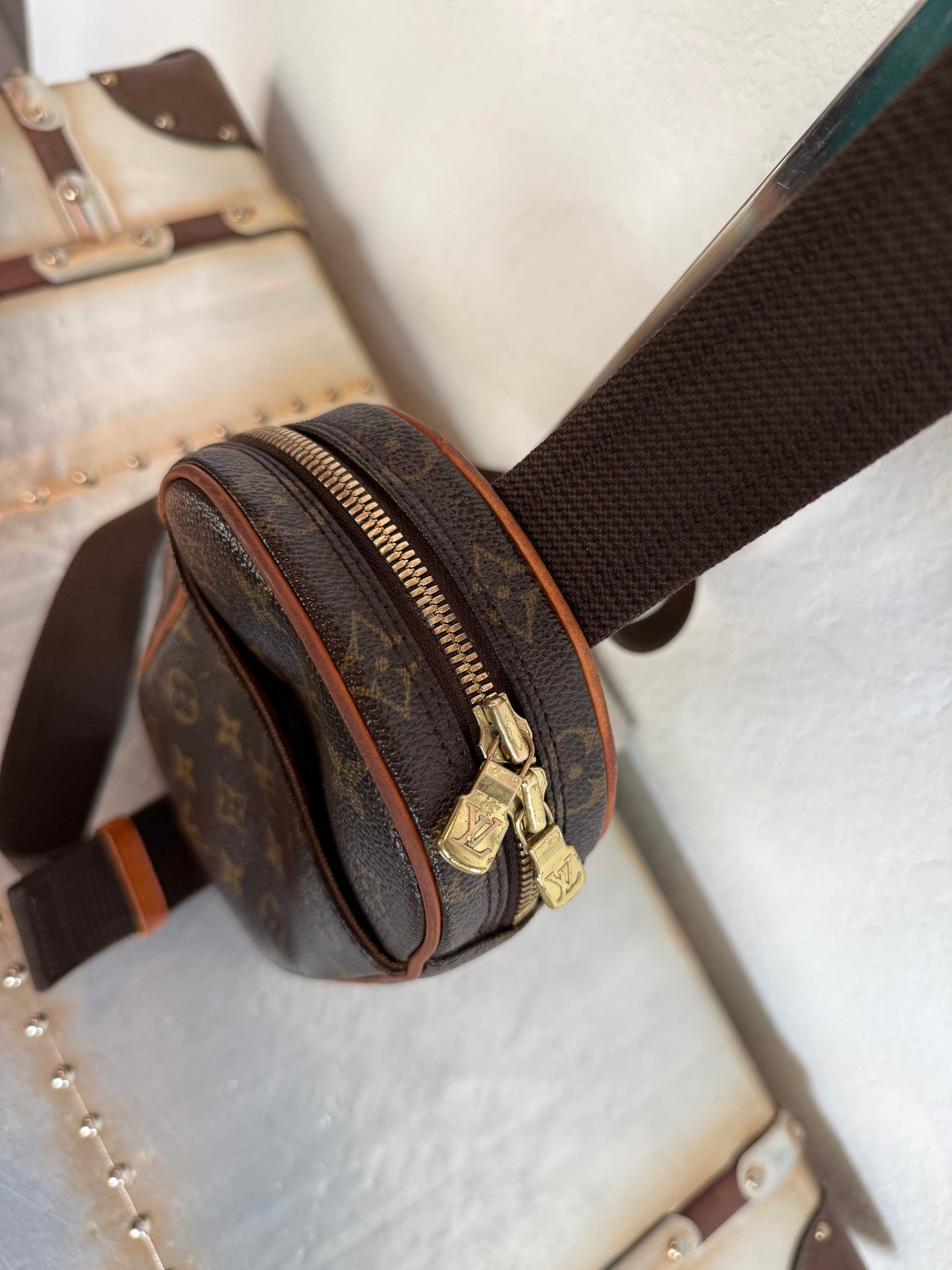 Pre-owned Authentic Louis Vuitton Pochette Gange Monogram Bum Bag