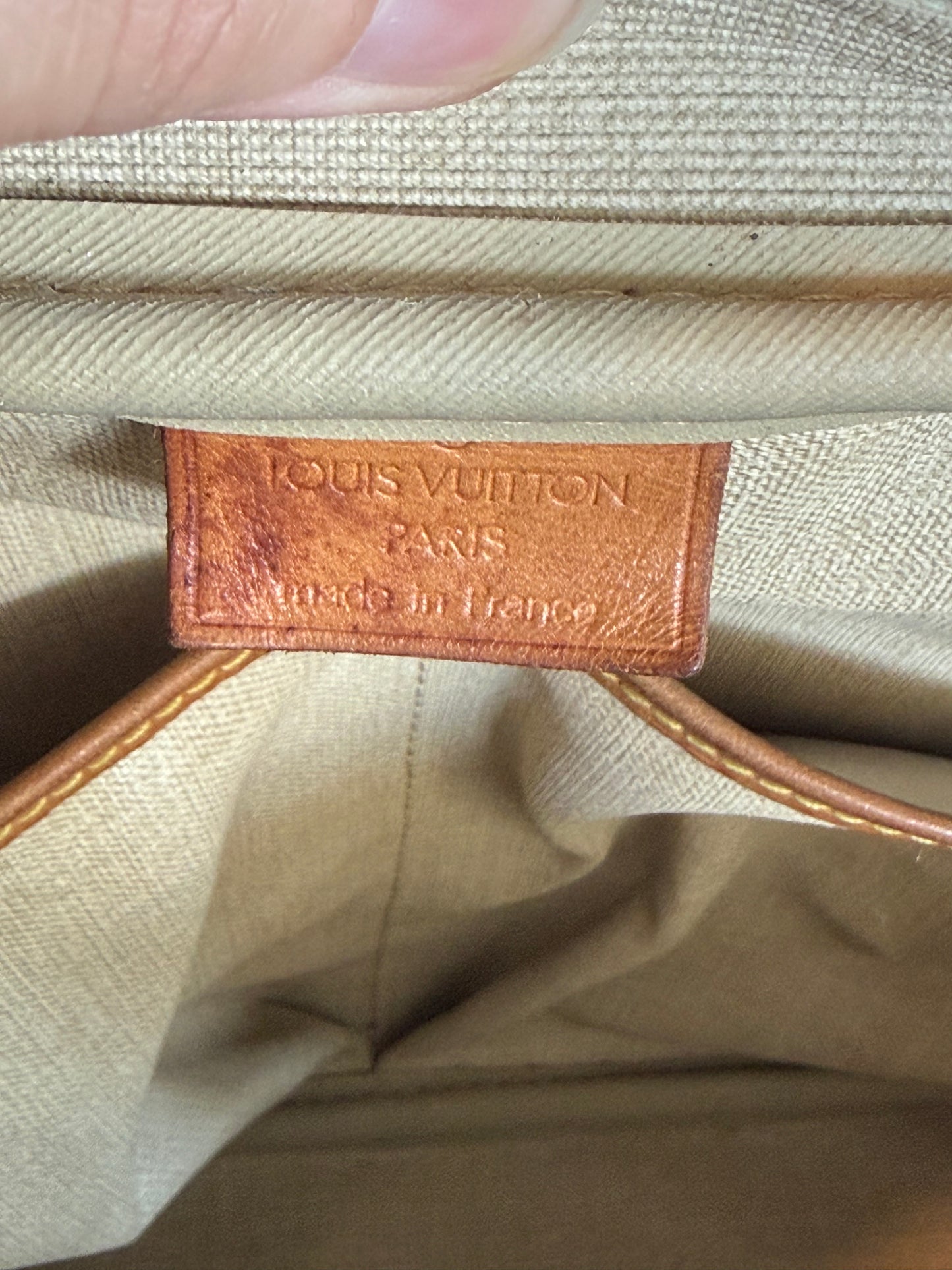 Pre-owned Authentic Louis Vuitton Deauville Monogram Handbag