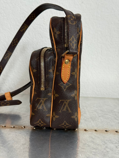 Pre-owned Authentic Louis Vuitton Amazon Monogram Crossbody Bag