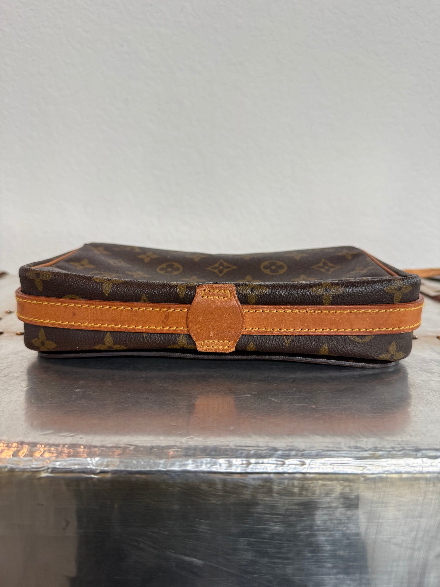 Pre-owned Louis Vuitton Saint Germain 24 Monogram Crossbody / Shoulder Bag