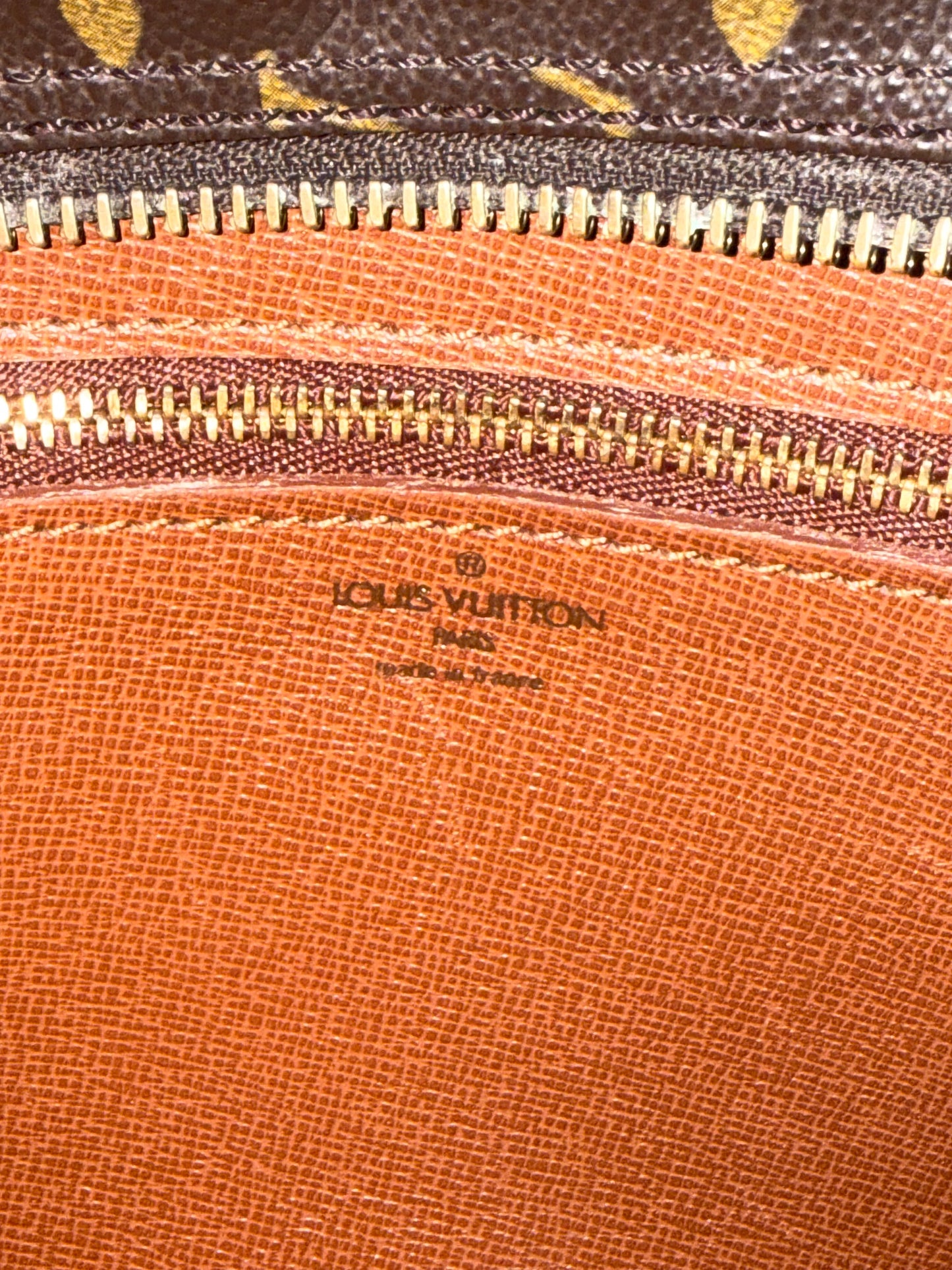 Pre-owned Louis Vuitton Trocadero 30 Monogram Shoulder / Crossbody Bag