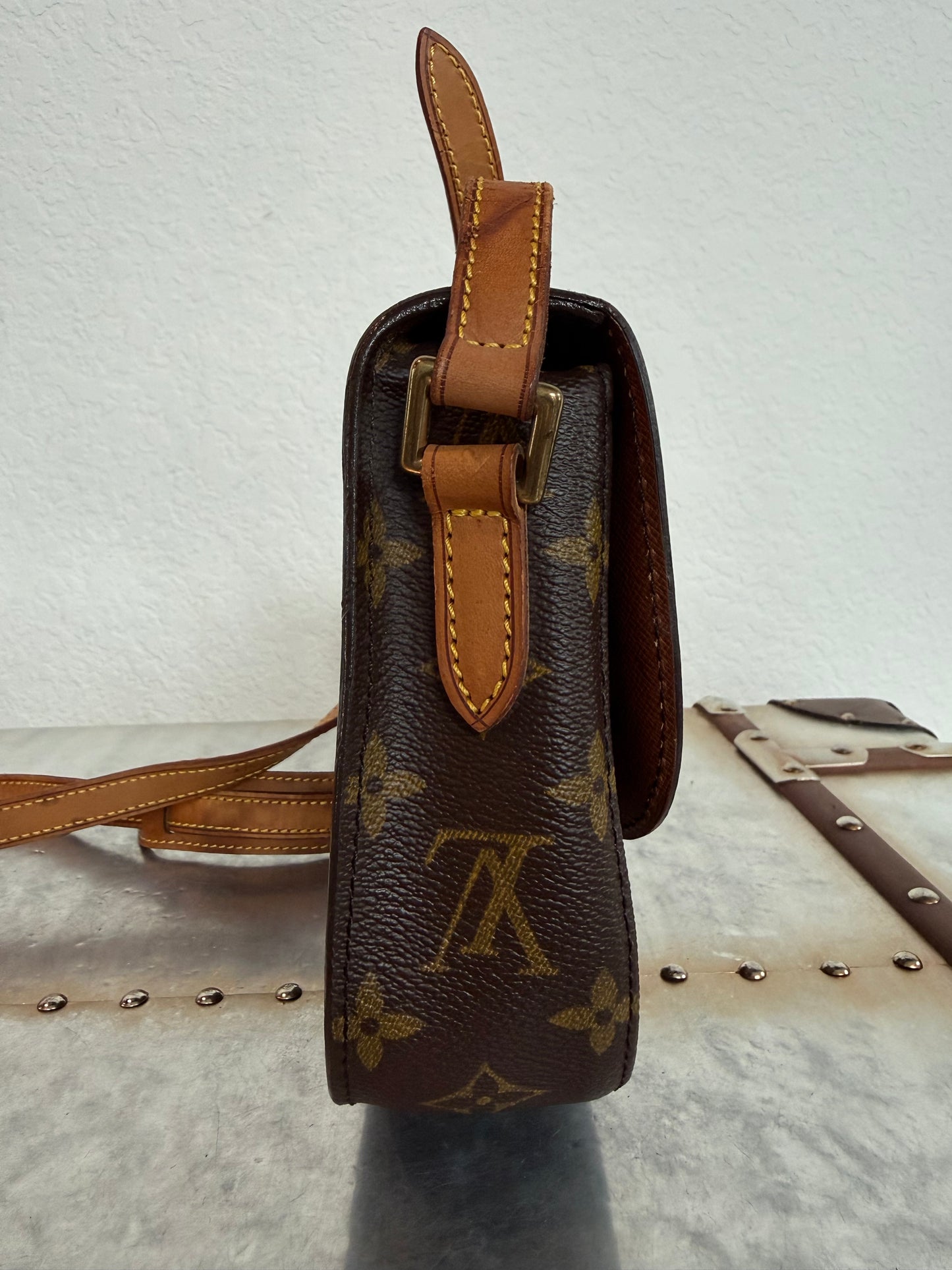 Pre-owned Authentic Louis Vuitton Saint Cloud PM Monogram Crossbody Bag