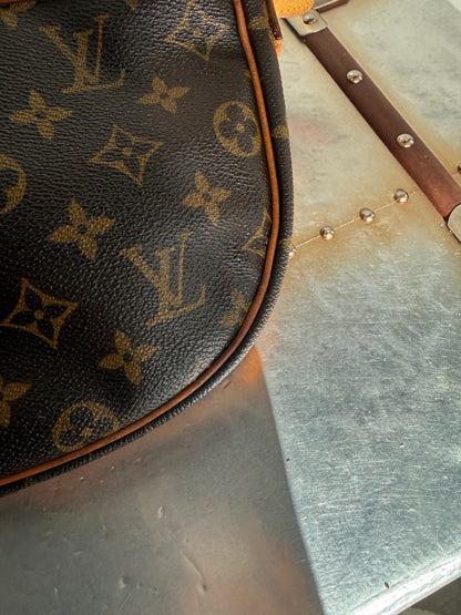 Pre-owned Authentic Louis Vuitton Jeune Fille GM Monogram Crossbody Bag