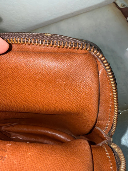 Pre-owned Louis Vuitton Mini Amazon Monogram Crossbody Bag