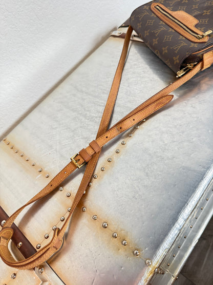Pre-owned Louis Vuitton Saint Germain 24 Monogram Crossbody / Shoulder Bag