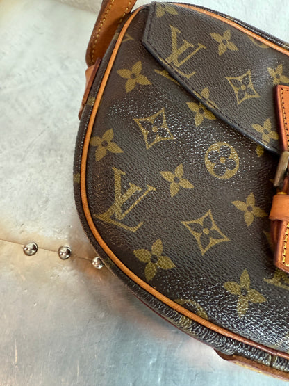 Pre-owned Authentic Louis Vuitton Jeune Fille PM Monogram Crossbody Bag