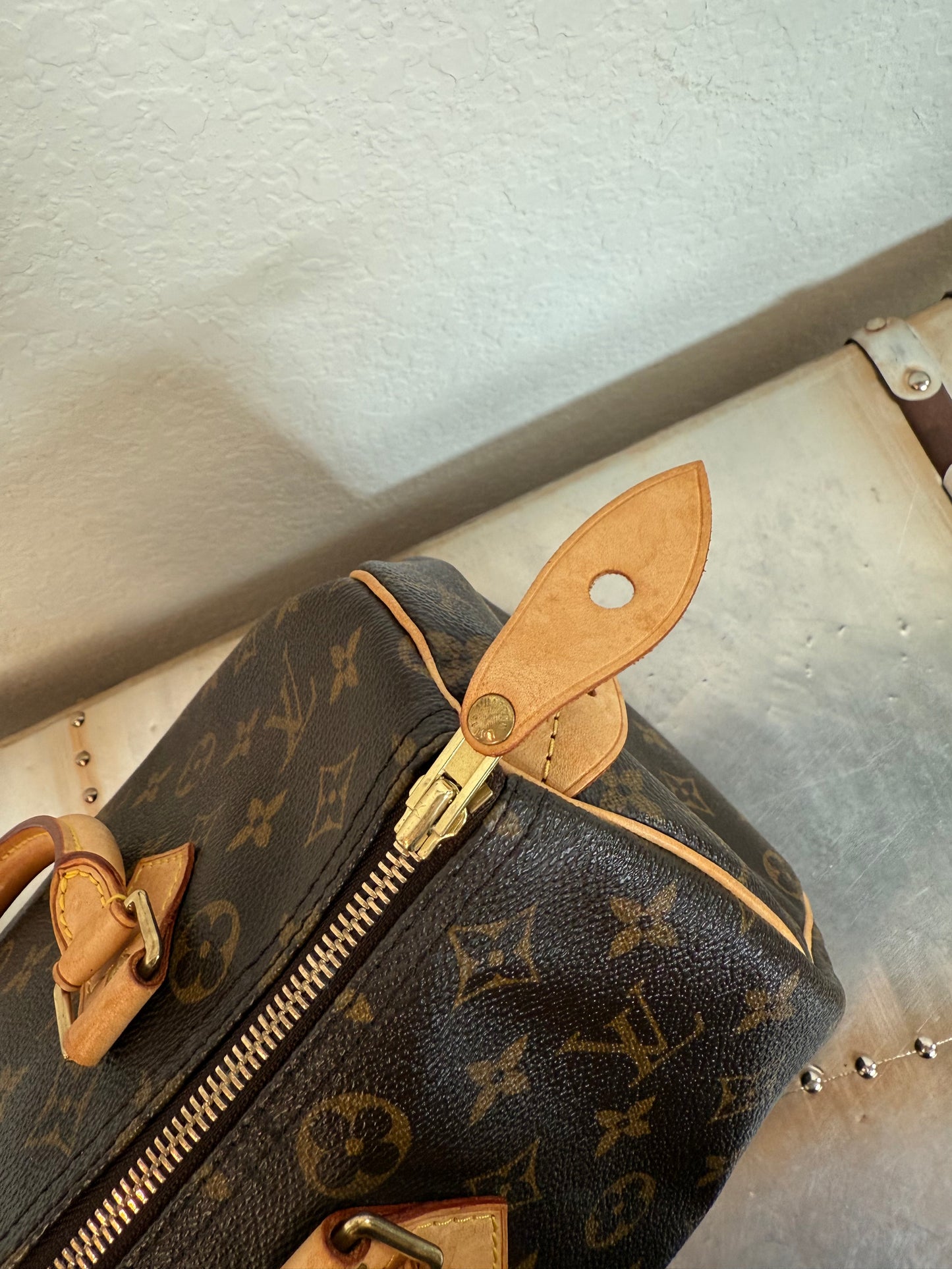 Pre-owned Authentic Louis Vuitton Speedy 30 Monogram Crossbody Bag