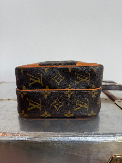 Pre-owned Authentic Louis Vuitton Amazon Monogram Crossbody Bag