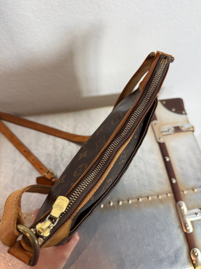 Pre-owned Authentic Louis Vuitton Odeon PM Monogram Shoulder / Crossbody Bag