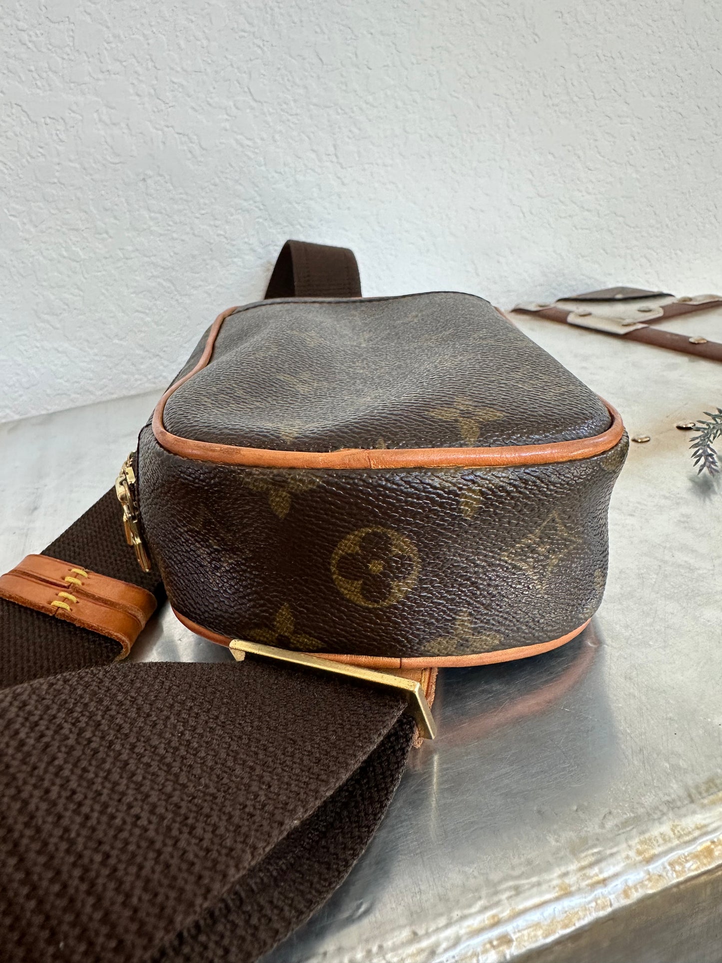 Pre-owned Authentic Louis Vuitton Pochette Gange Monogram Bum Bag