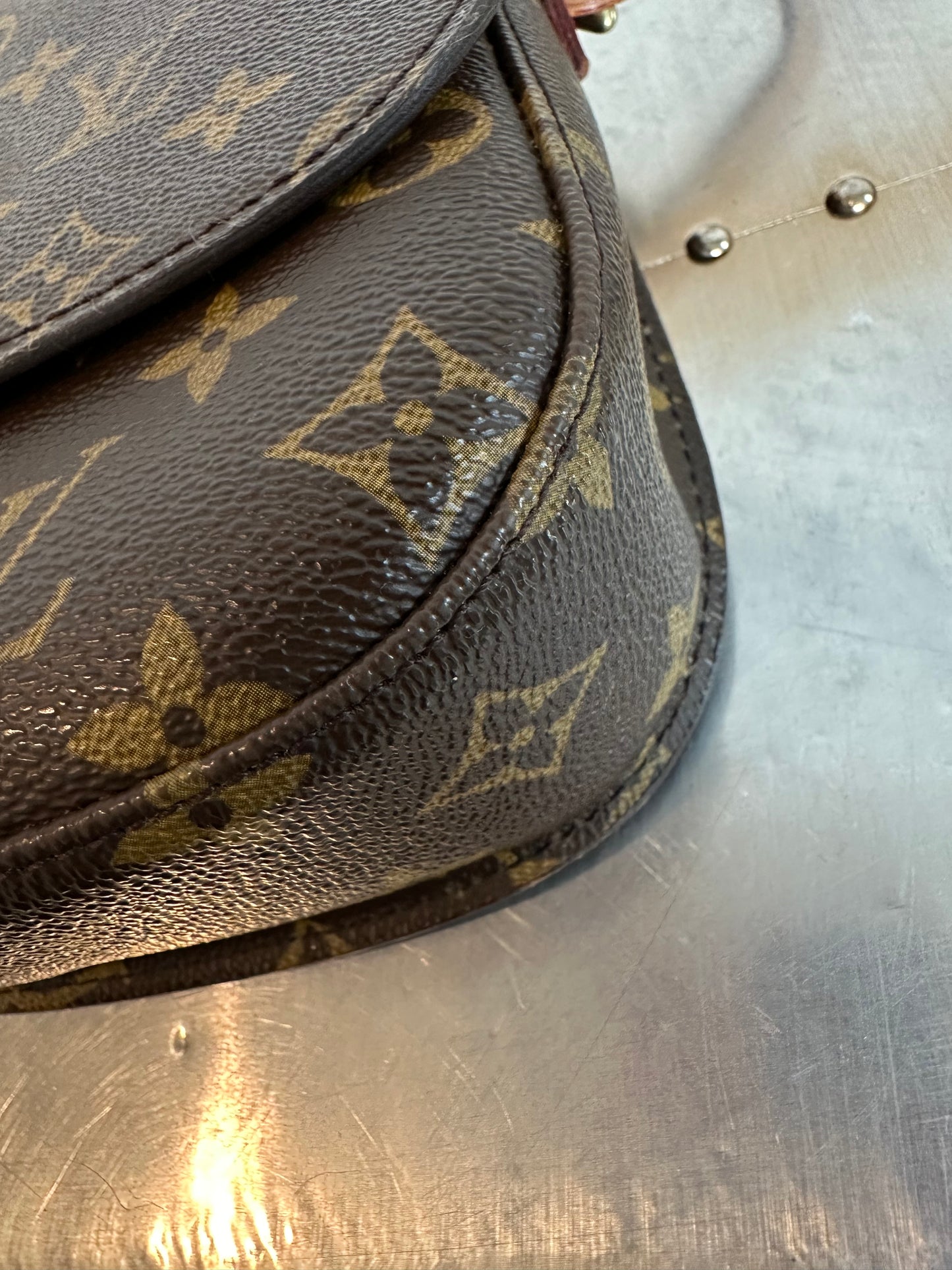 Pre-owned Authentic Louis Vuitton Saint Cloud MM Monogram Shoulder / Crossbody Bag