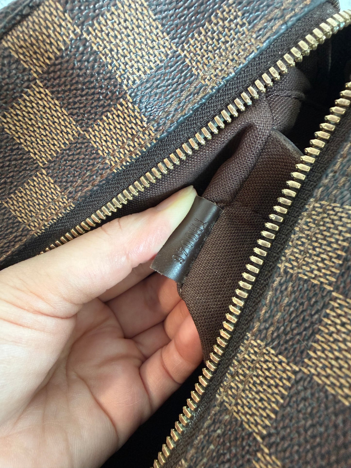 Pre-owned Authentic Louis Vuitton Naviglio Damier Ebene Crossbody Bag