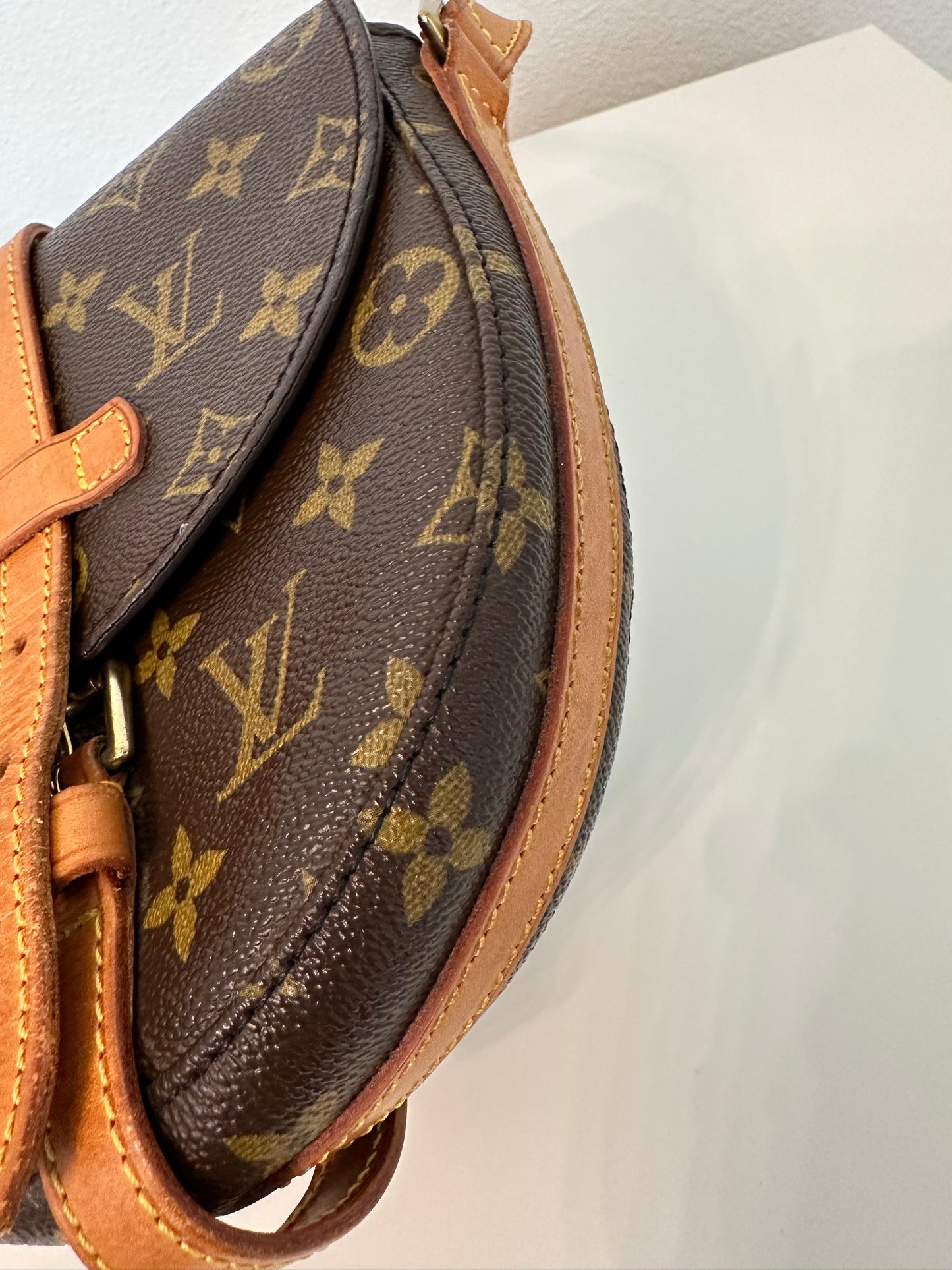 Pre-owned Authentic Louis Vuitton Chantilly PM Monogram Crossbody Bag