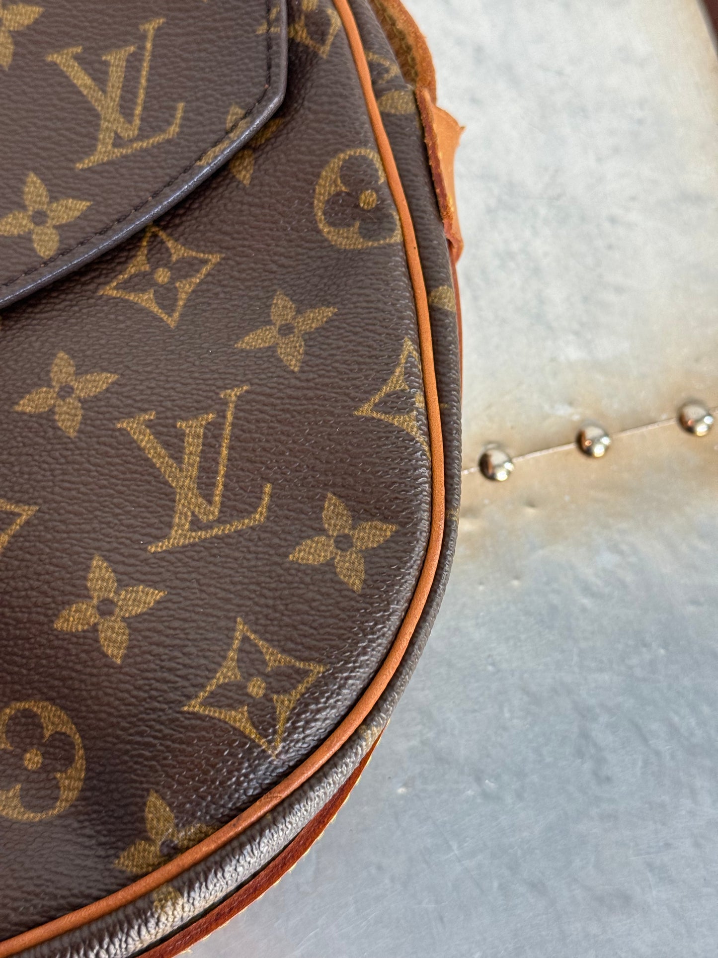 Pre-owned Authentic Louis Vuitton Jeune Fille MM Monogram Crossbody Bag