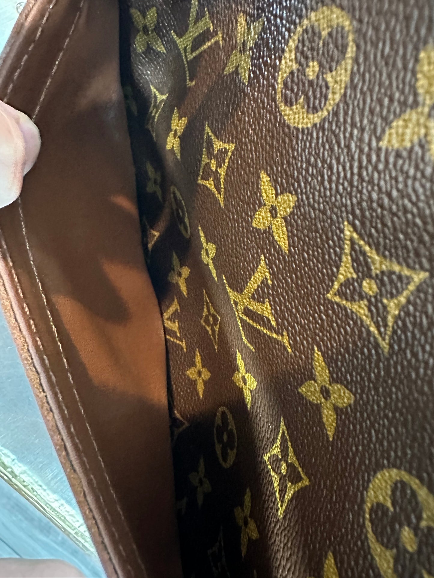 Pre-owned Authentic Louis Vuitton Senlis Monogram Crossbody Bag