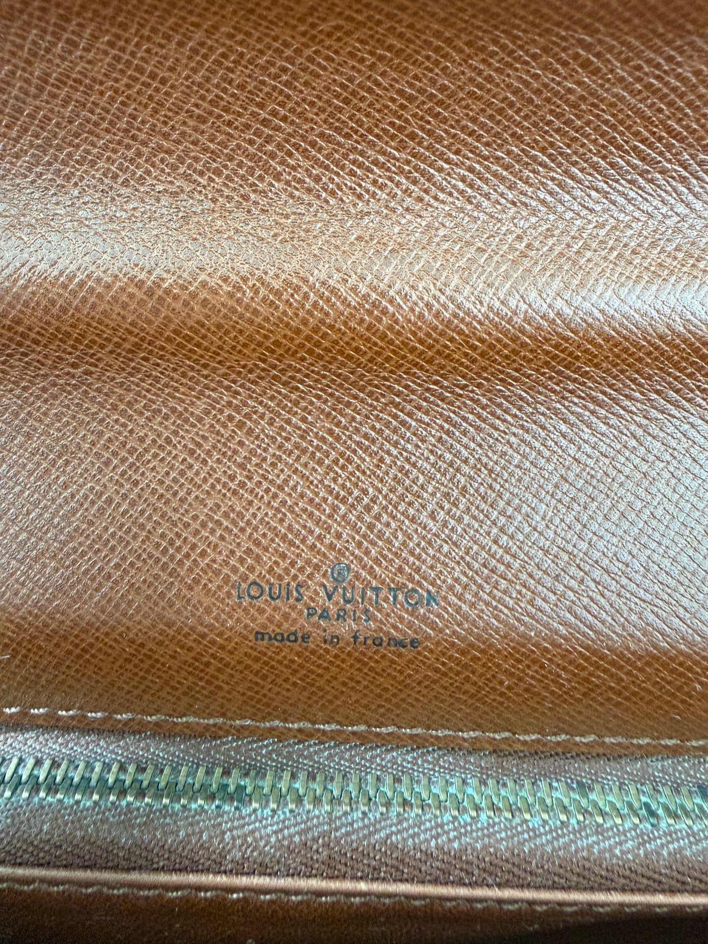 Pre-owned Authentic Louis Vuitton Concorde Monogram Handbag