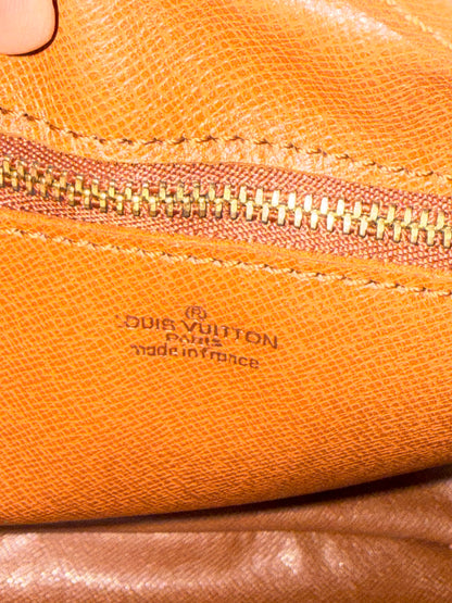 Pre-owned Authentic Louis Vuitton Jeune Fille GM Monogram Crossbody Bag