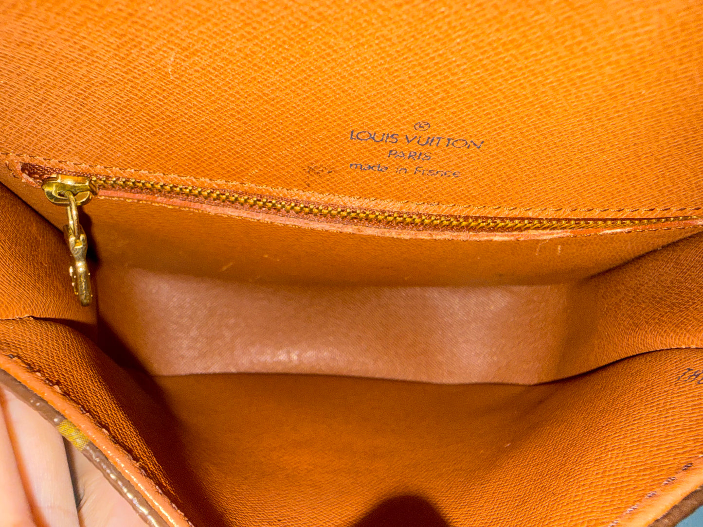 Pre-owned Authentic Louis Vuitton Saint Cloud MM Monogram Crossbody Bag