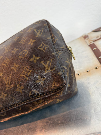 Pre-owned Authentic LOUIS VUITTON Trousse De Toilette 28 Pouch