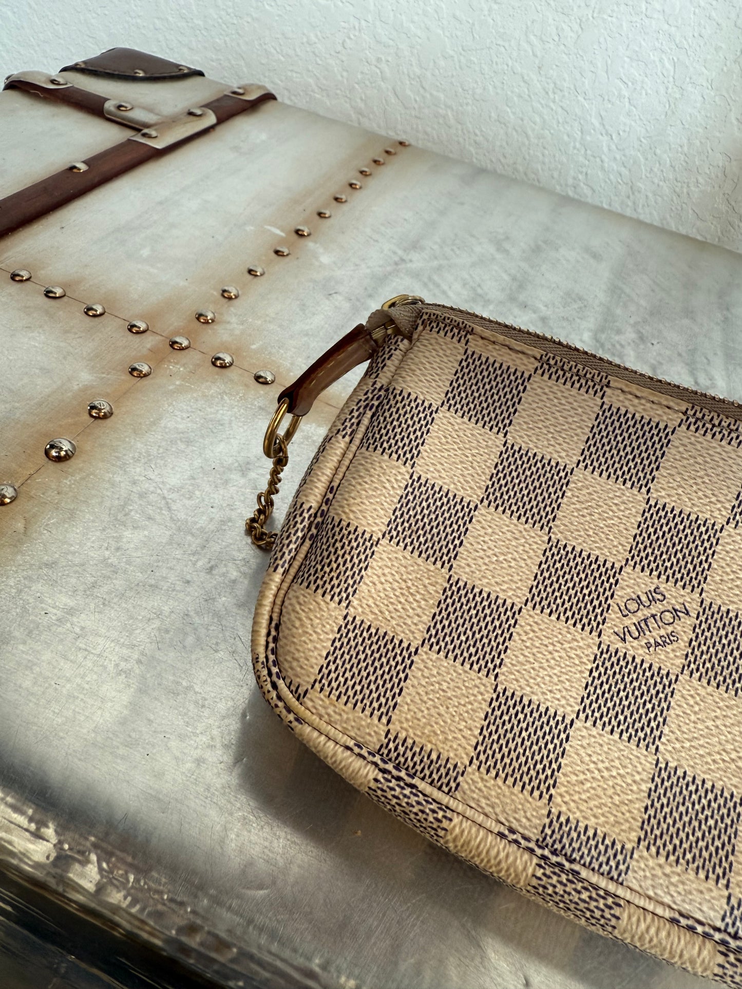 Pre-owned Authentic Louis Vuitton MINI Pochette Accessoires Damier Azur Handbag