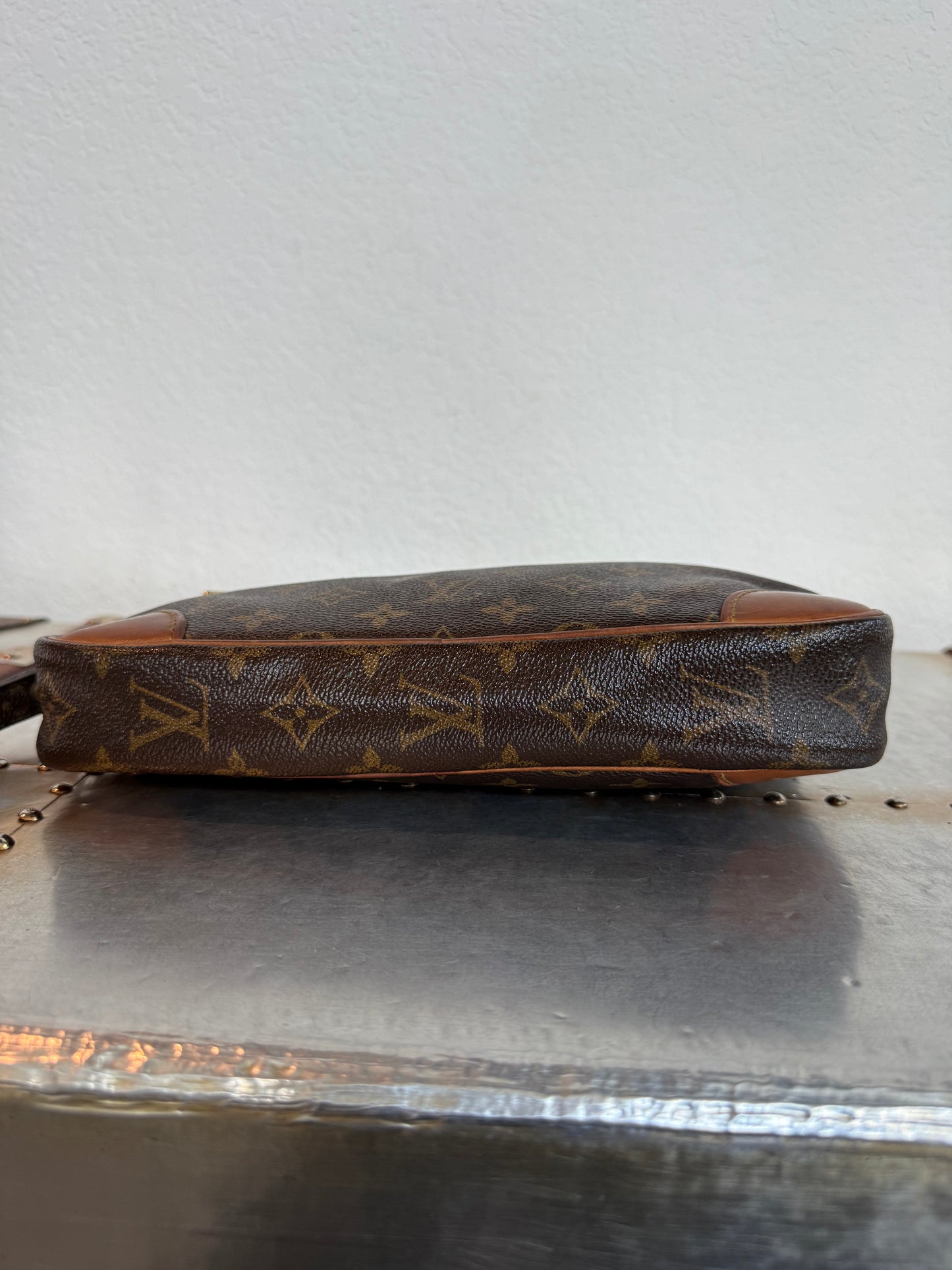 Pre-owned Authentic Louis Vuitton Marly Dragonne GM Monogram Clutch / Handbag