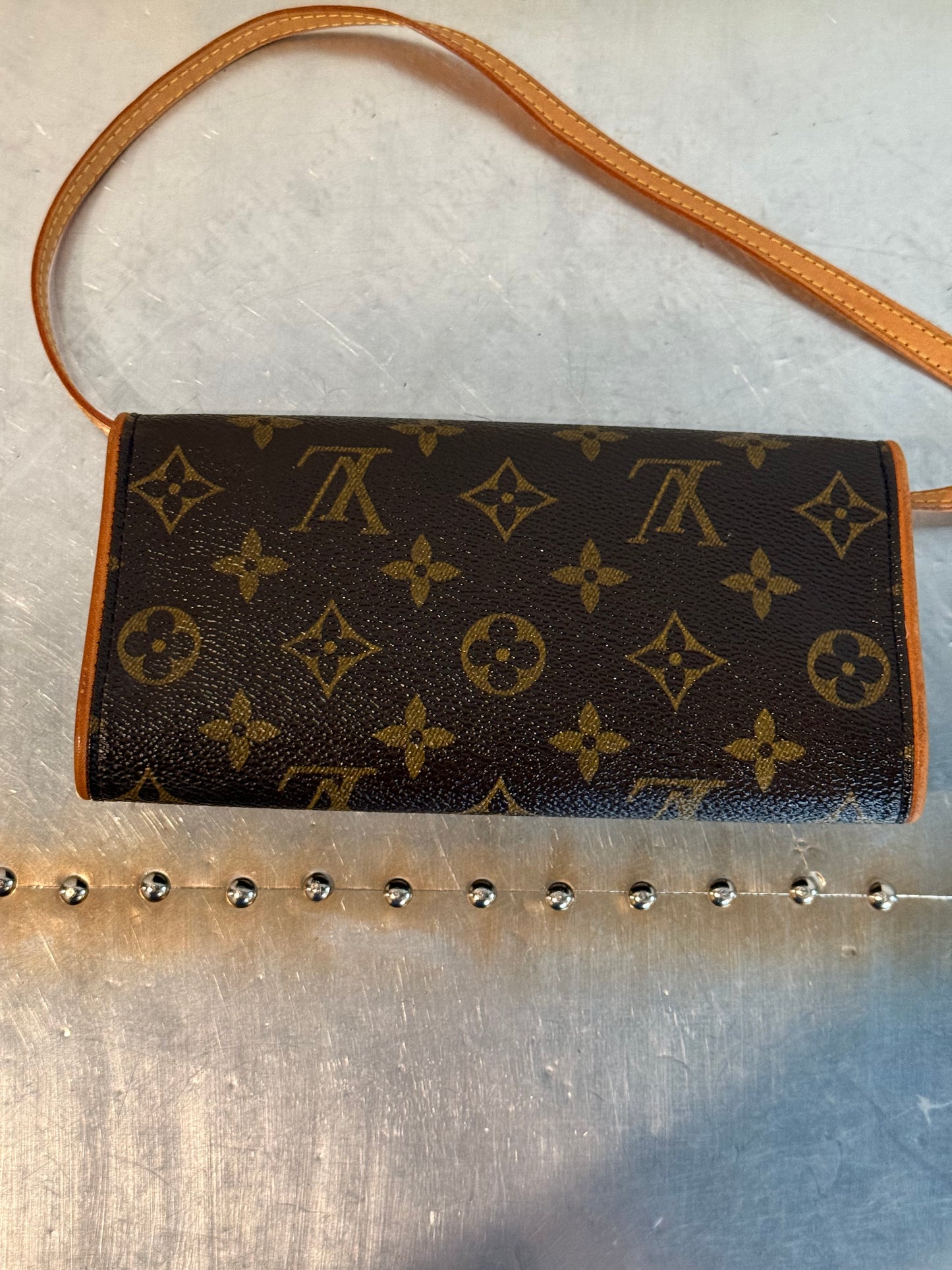 Pre-owned Authentic Louis Vuitton Pochette Twin PM Monogram Shoulder Bag