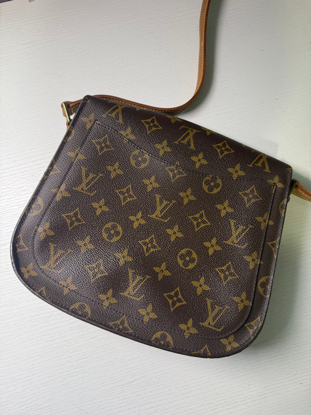 Pre-owned Authentic Louis Vuitton Saint Cloud GM Monogram Crossbody Bag