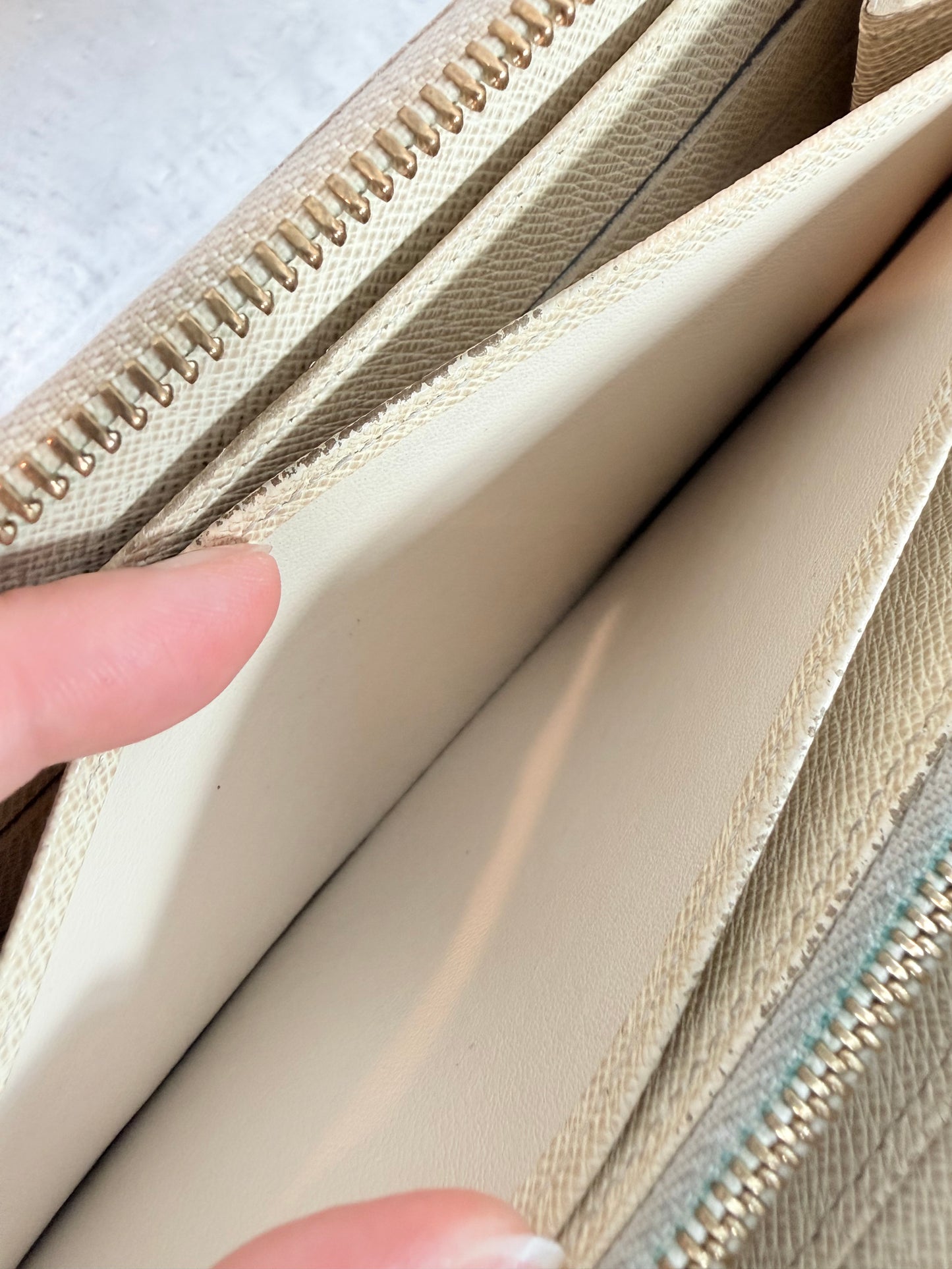 Pre-owned Authentic Louis Vuitton Damier Azur Zippy Long Wallet