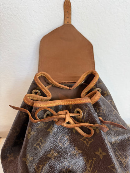 Pre-owned Authentic Louis Vuitton Montsouris MM Monogram Backpack